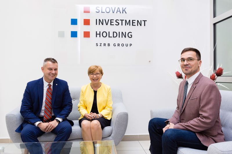 Slovak Investment Holding and OTP Banka Slovensko are launching a collaboration to boost investments in energy efficiency of apartment buildings
